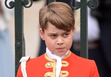 Príncipe George teria convencido Rei Charles III a mudar trajes dos pajens antes mesmo da coroação, entenda!