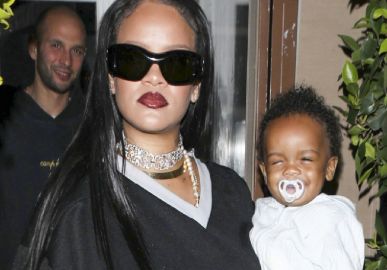 Vaza certidão de nascimento do primeiro filho de Rihanna