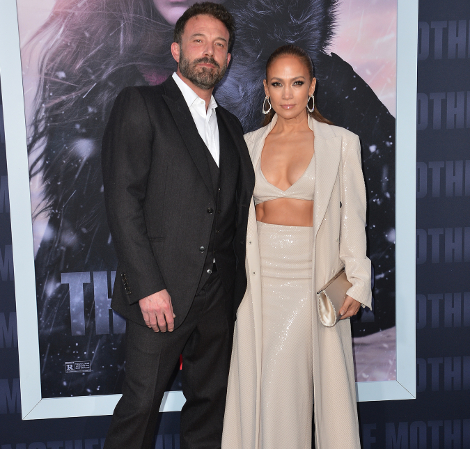 Especialista revela o que Ben Affleck e Jennifer Lopez conversaram durante o tapete vermelho de evento da <I>Netflix</i>