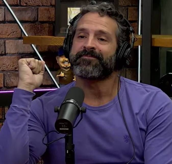 Iran Malfitano conta que se relacionaria com Deolane apenas por interesse: A não ser que eu gostasse só de dinheiro Os dois participaram de A Fazenda 14