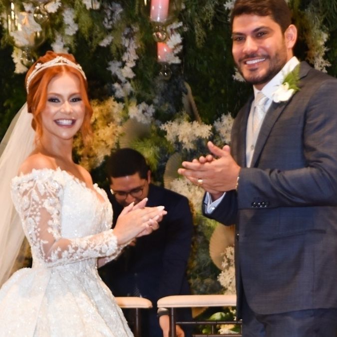 Esposa de Yugnir comenta homenagem à Marília Mendonça durante casamento: <i>Não sabia</i>