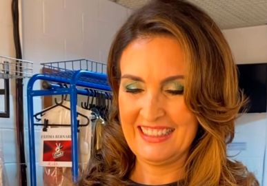 Fátima Bernardes se emociona e chora com surpresa da filha. Confira os famosos que publicaram uma homenagem durante o <I>Dia das Mães</i>!
