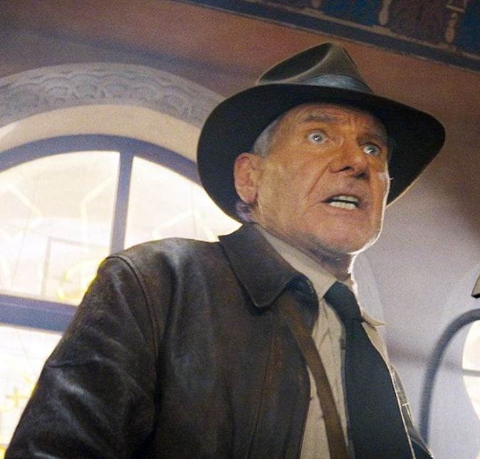 Um clássico é um clássico, né? O quinto filme da franquia Indiana Jones já é muito aguardado pelos fãs. Intitulado Relíquia do Destino, é o primeiro longa não dirigido por Steven Spielberg, mas trará Harrison Ford de volta como o arqueólogo protagonista. Desta vez, na companhia da afilhada, Helena Jones, eles embarcam na aventura após acharem estranho o fato do governo dos Estados Unidos começar a recrutar ex-nazistas para derrotar a União Soviética na luta para chegar ao espaço. Um clássico é um clássico, né? O quinto filme da franquia Indiana Jones já é muito aguardado pelos fãs. Intitulado Relíquia do Destino, é o primeiro longa não dirigido por Steven Spielberg, mas trará Harrison Ford de volta como o arqueólogo protagonista. Desta vez, na companhia da afilhada, Helena Jones, eles embarcam na aventura após acharem estranho o fato do governo dos Estados Unidos começar a recrutar ex-nazistas para derrotar a União Soviética na luta para chegar ao espaço.