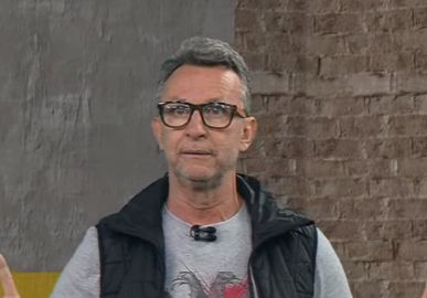 Durante <I>Os Donos da Bola</i>, Neto fala sobre o vibrador que Angélica deu para a mãe