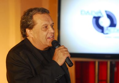 Dennis Carvalho revela detalhes de internação: <I>Tinha ficado em estado gravíssimo</I>
