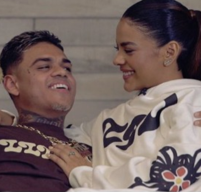 Bella Campos recebe críticas após anunciar casamento na TV: <I>Qual vai ser a diferença pra sua vida?</i>