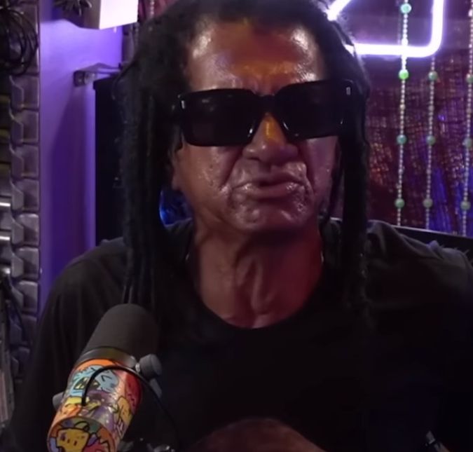 Ex-integrante de Hermes e Renato está internado após sofrer AVC O ator está na CTI desde a última terça feira, dia 23