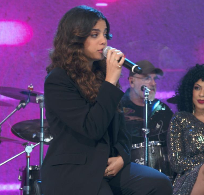 Clara Buarque comenta árvore genealógica famosa com Carlinhos Brown, Chico Buarque e Marieta Severo
