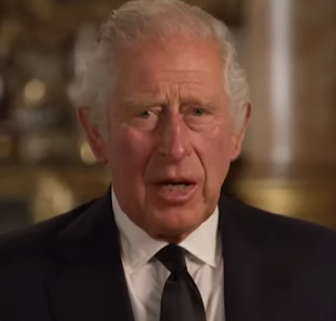 Rei Charles III espera que o filho Harry volte ao Reino Unido sem Meghan Markle