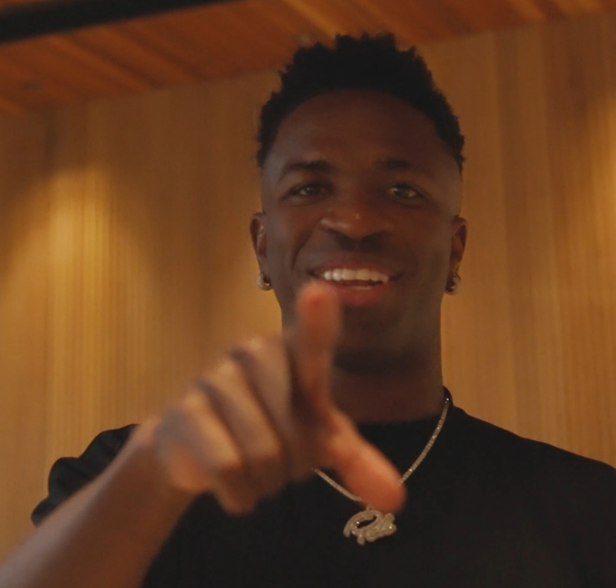 Vem aí! <i>Netflix</i> anuncia documentário sobre carreira de Vinicius Jr.