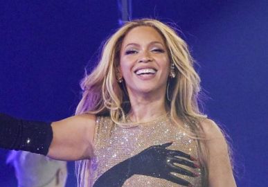 Beyoncé faz chá revelação a pedido de fã durante <I>show</i>; confira