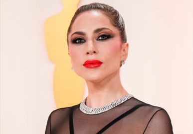 Lady Gaga anuncia filme da turnê <i>The Chromatica Ball</i> e novo projeto musical