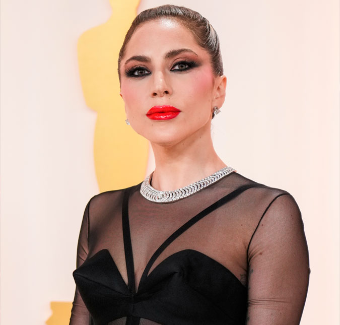Lady Gaga anuncia filme da turnê <i>The Chromatica Ball</i> e novo projeto musical