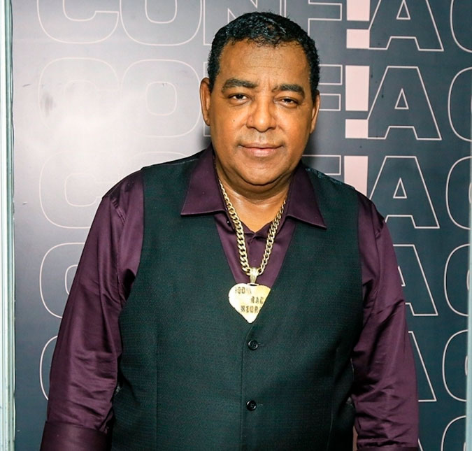Luiz Carlos, vocalista do <i>Raça Negra</i>, estaria sendo processado pela filha