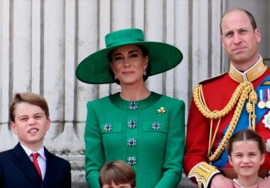 Príncipe George e irmãos encantam ao aparecer em evento do Rei Charles III