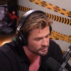 Chris Hemsworth, ator de 'Thor', causa alvoroço nas redes após