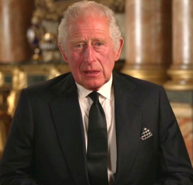 Rei Charles III estaria preocupado com pessoas desaparecidas em submersível