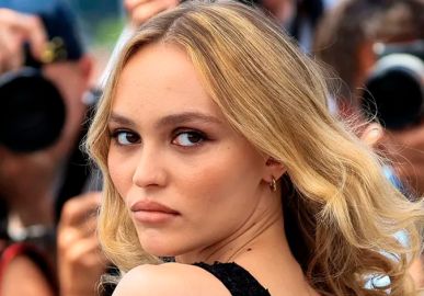 Luta contra anorexia, namoro com Timothée Chalamet, polêmicas em <I>The Idol</i>... Veja curiosidades sobre Lily-Rose Depp, filha de Johnny Depp