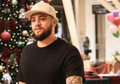 Ex-marido de Preta Gil volta para as redes sociais e anuncia venda de carro