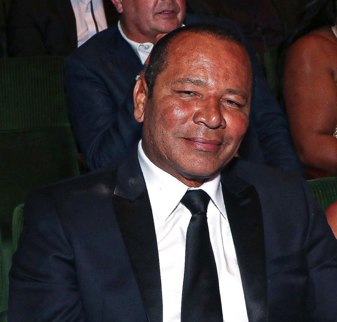 Pai de Neymar Jr. só compareceu ao leilão do Instituto do craque por ser liberado pela polícia; entenda