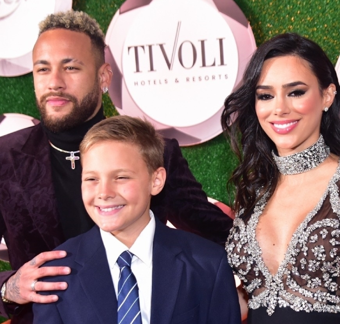 Neymar Jr. é visto em lago interditado por denúncia de crime ambiental em Mangaratiba; craque está na cidade para o chá revelação de seu filho com Bruna Biancardi