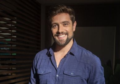 Após fim de casamento, Rafael Cardoso estaria saindo com ex-musa do Internacional, diz colunista