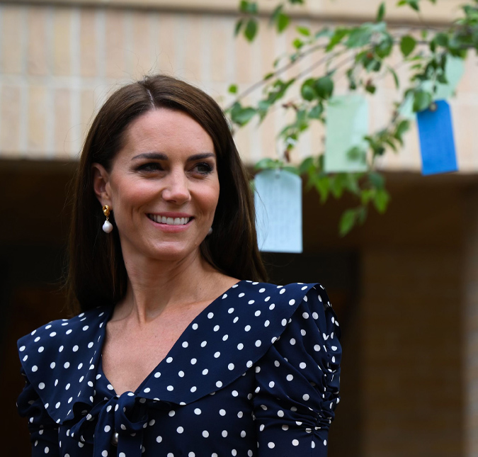 Kate Middleton visita projeto que cuida de mães e crianças em sistema de justiça (e toma atitude inesperada!)