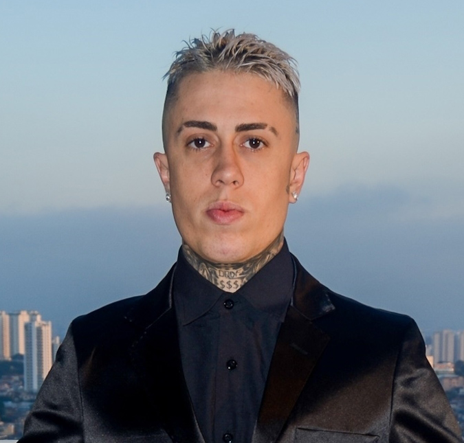 MC Daniel se irrita ao ser questionado sobre Mel Maia durante evento
