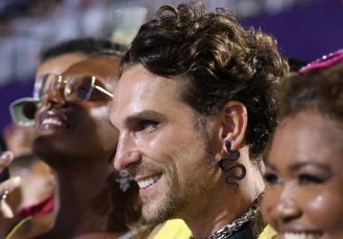 Igor Rickli posta vídeo celebrando o <I>Dia Internacional do Orgulho LGBTQIA+: - É claro que eu já fiquei com homens</i>