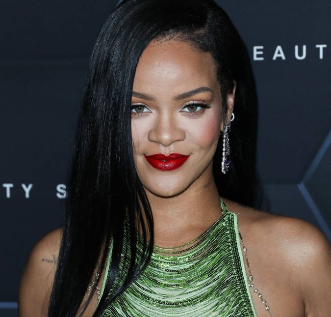 Bilionária! Rihanna se torna primeira artista feminina a ter dez músicas com um bilhão de <I>plays</i> no <I>Spotify</i>