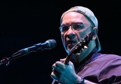 Após oito dias, Herbert Vianna recebe alta hospitalar
