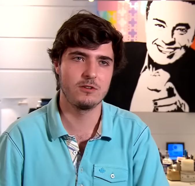 João Augusto Liberato visita estúdios da Rede Globo e registra encontro com Serginho Groisman O filho de Gugu Liberato acompanhou as gravações do programa Altas Horas