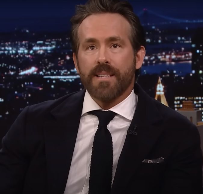 Ryan Reynolds movimenta web com clique do set de Deadpool 3 com Hugh Jackman O filme tem data prevista para o dia 3 de maio de 2024