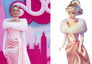 Em Londres, Margot Robbie usa vestido inspirado na <i>Barbie</i> dos anos 60. Veja as vezes em que a atriz se vestiu igualzinha a boneca