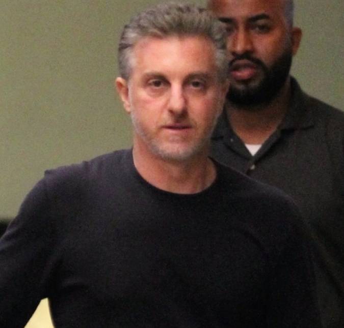 Rodrigo Scarpa revela já ter cuspido em lanche de Luciano Huck quando era estagiário do apresentador