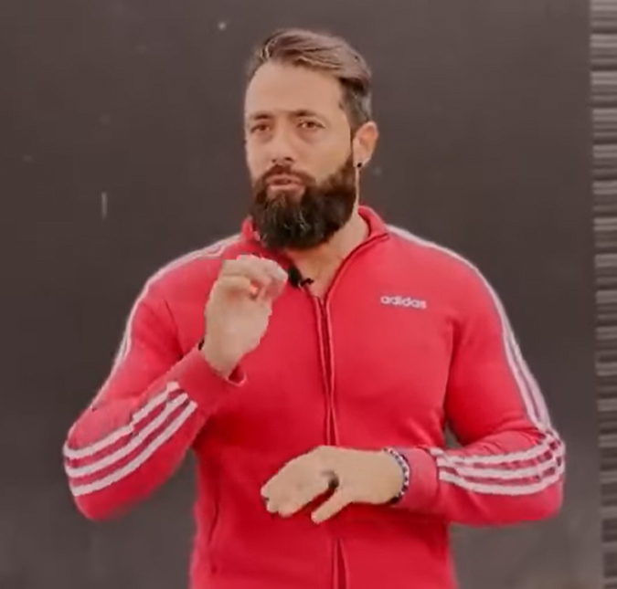 Vicente Escrig, ex-marido de Simaria, revela que já foi agredido por cantora na frente dos filhos