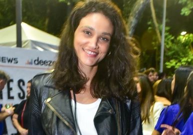 Terminaram? Débora Nascimento e modelo internacional apagam fotos juntos e param de se seguir nas redes sociais