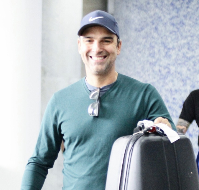 Tadeu Schmidt completa 49 anos de idade: <i>- Adoro fazer aniversário, não consigo lamentar que estou ficando mais velho</i>