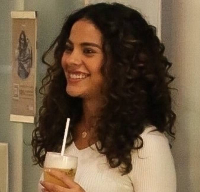 Bella Campos se pronuncia após rumores de estar evitando o elenco de <I>Vai na Fé</i>; confira