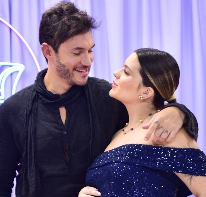 Eliezer e Viih Tube recebem chave da casa nova e comemoram: <i>Compramos juntos para criar nossos filhos</i>