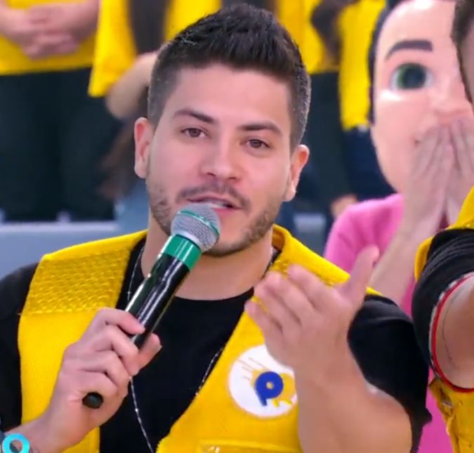 Investiu? Guardou? Arthur Aguiar revela o que fez com prêmio do <i>BBB</i>