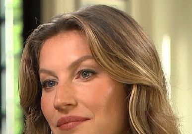 Gisele Bündchen não teria ficado feliz ao saber que Tom Brady estaria namorando modelo russa, diz <i>site</i>