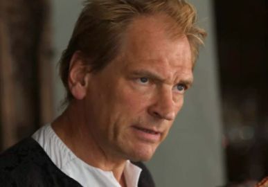 Causa da morte de Julian Sands é revelada após sair para caminhar e ficar desaparecido nas montanhas