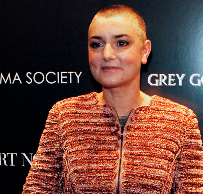 Antes de morrer, Sinead O'Connor se declarou nas redes sociais como <i>criatura noturna morta-viva</i>