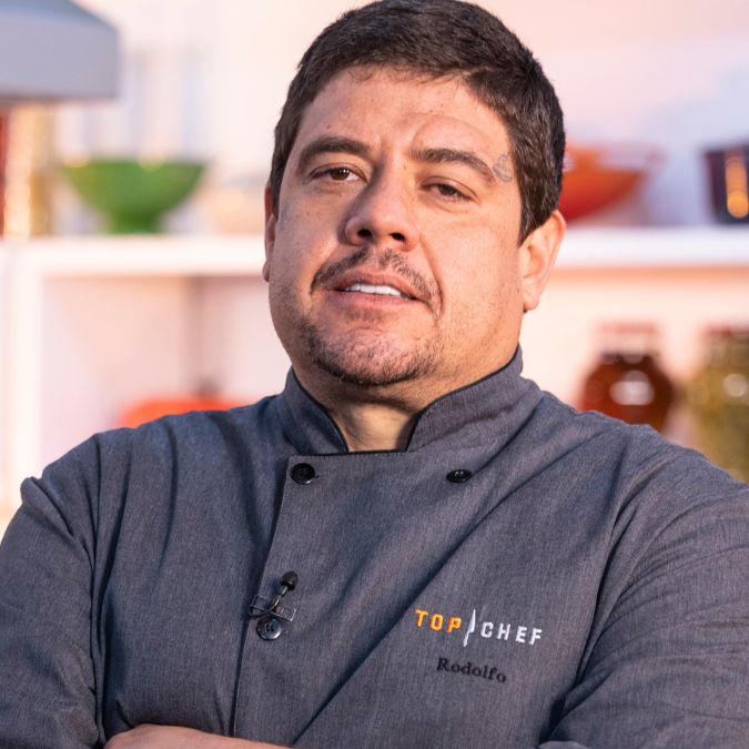 Começou! Rodolfo Bondezan perde Prova de Fogo e é primeiro eliminado do <i>Top Chef Brasil 4</i>