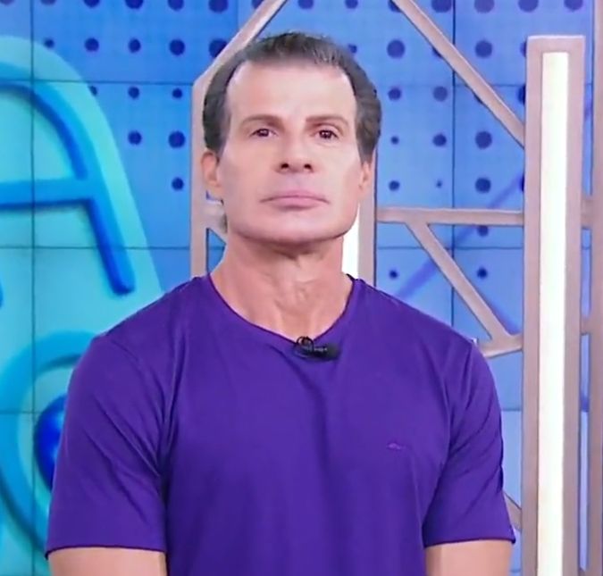 Túlio Maravilha faz harmonização facial e mostra resultado em programa; confira O ex jogador de futebol decidiu corrigir algumas imperfeições