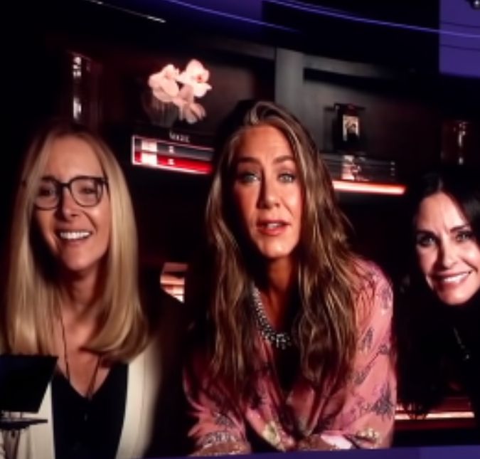 O trio se conheceu durante as gravações de Friends e são amigas desde então