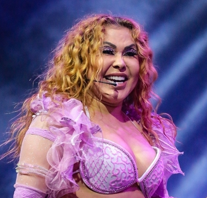 Filha de Joelma fala sobre o estado de saúde da mãe e tranquiliza os fãs: <i>- Já estava pedindo corda para pular</i>