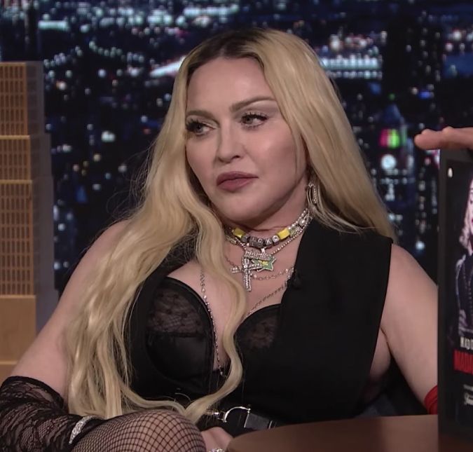 Madonna completa 65 anos de idade e celebra com amigos em Portugal: É ótimo estar viva A musa americana usou uma roupa sensual para comemorar a data especial e postou tudo nas redes sociais
