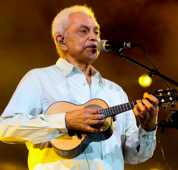 Aos 80 anos de idade, Paulinho da Viola passa mal e cancela <I>show</i> em cima da hora